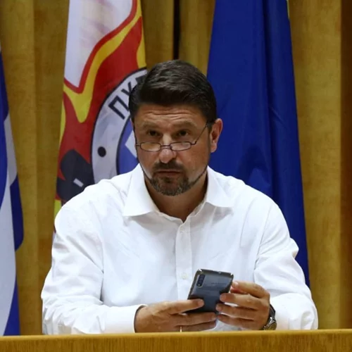 Η φωτογραφία γνωστού τραγουδιστή με τον Νίκο Χαρδαλιά που έγινε viral