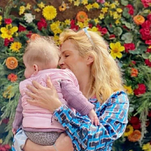 Τζένη Μπότση | Το σώμα της επτά μήνες μετά τη γέννα και η νέα φωτογραφία της κόρης της