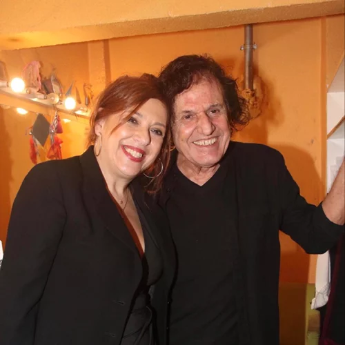 Ελένη Ράντου-Βασίλης Παπακωνσταντίνου | Σπάνια φωτογραφία με την 25χρονη κόρη τους, Νικολέττα