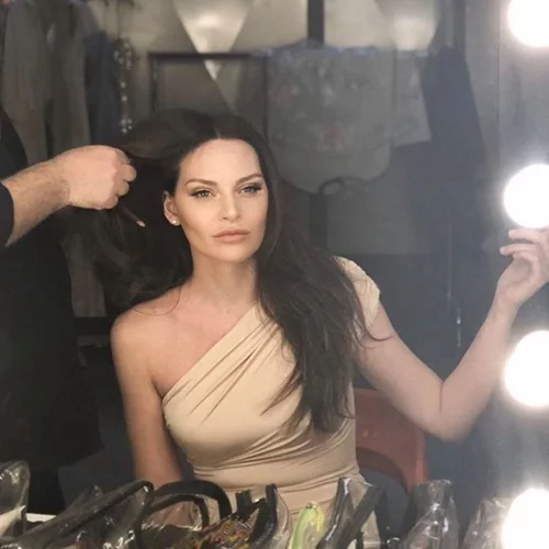 Υβόννη Μπόσνιακ | Τα γενέθλια της σχεδιάστριας μόδας και η ηλικία της