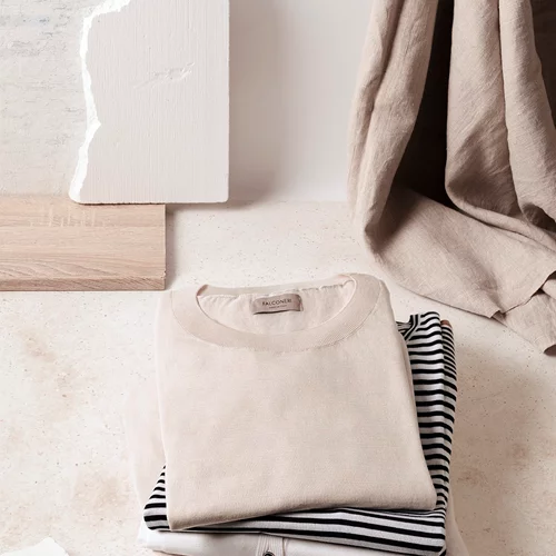 Στα καταστήματα Falconeri θα βρεις μια τέλεια προσφορά