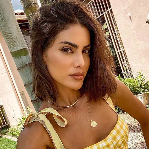 Πώς να ανανεώσω το αντηλιακό μου μέσα στη μέρα; Τα must-haves του καθημερινού νεσεσέρ