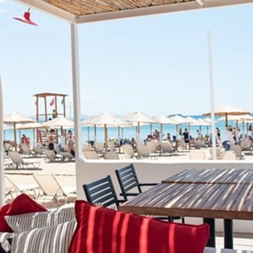 Τα TGI Fridays™ κάνουν πιο cool το καλοκαίρι στο Varkiza Resort