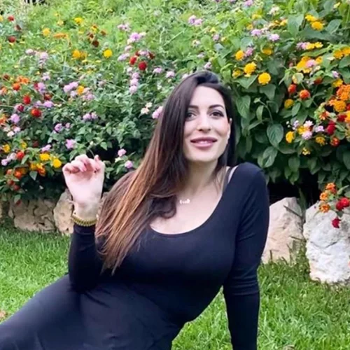 Φλορίντα Πετρουτσέλι | Έτσι είναι το σώμα της 18 μέρες μετά τη γέννα (pic)