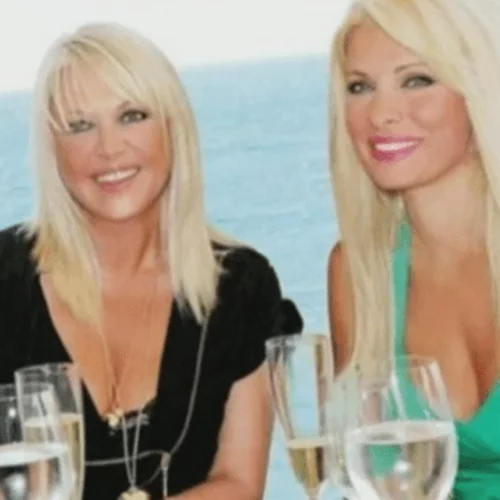 Ελένη Μενεγάκη - Ρούλα Κορομηλά | «Η αποχώρηση της Ελένης είναι παιχνίδι, δεν θα συνεργαζόμουν ξανά με τη Ρούλα»