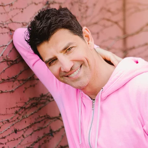 Σάκης Ρουβάς | Η ανάρτησή του για τη γιορτή του πατέρα θα σε κάνει να βάλεις τα κλάματα