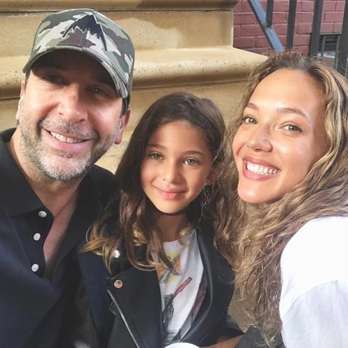 Ο λόγος που η 9χρονη κόρη του David Schwimmer ξύρισε το κεφάλι της