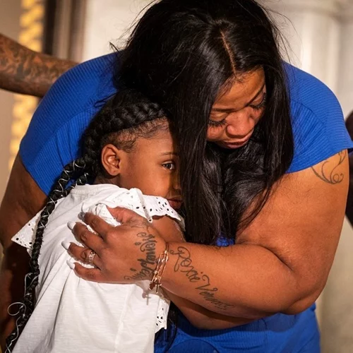 "Ο μπαμπάς μου άλλαξε τον κόσμο" | Η κόρη του George Floyd συγκλονίζει