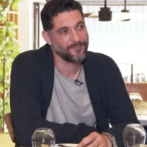 Ο Πάνος Ιωαννίδης στις πρώτες του φωτογραφίες με τη σύντροφό του και τον γιο του