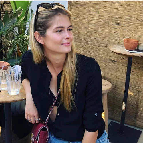 Αμαλία Κωστοπούλου | Η νέα φωτογραφία μετά από το τροχαίο ατύχημα και οι ευχές της Τζένης Μπαλατσινού για τη γιορτή της