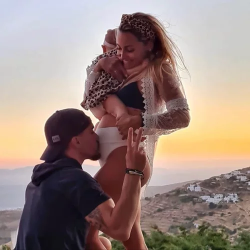 Baby Boom | Η Βασιλική Μιλλούση και ο Λευτέρης Πετρούνιας μόλις ανακοίνωσαν ότι περιμένουν το δεύτερο παιδί τους