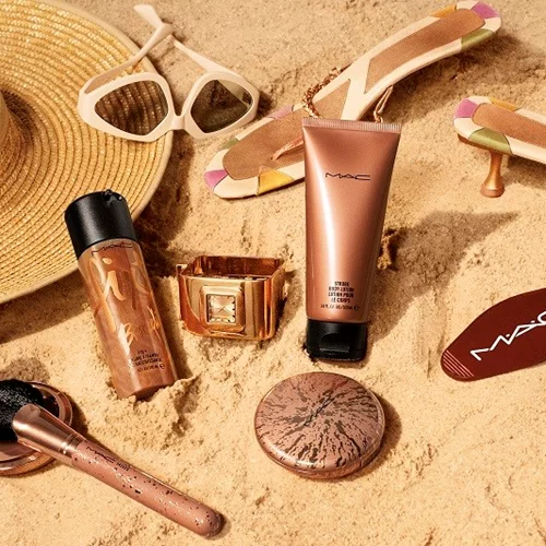 Σου φτιάχνουμε το νεσεσέρ των διακοπών και μάλιστα με προϊόντα σε 50% έκπτωση