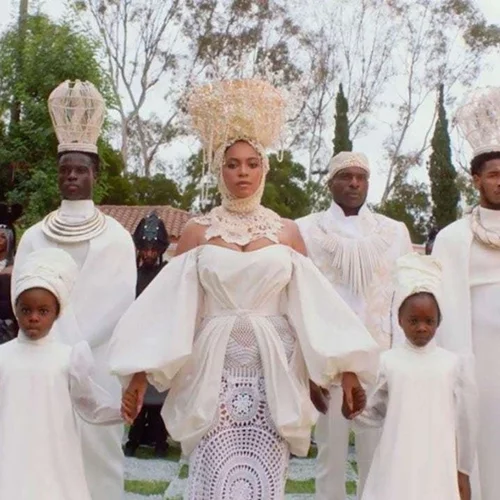 Όλα τα fashion looks από το visual album της Beyonce