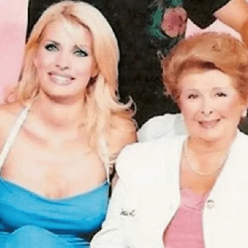 Βέφα Αλεξιάδου για Ελένη Mενεγάκη |«Όσα γνωρίζω τα έχω όλα γραμμένα στη βιογραφία μου»