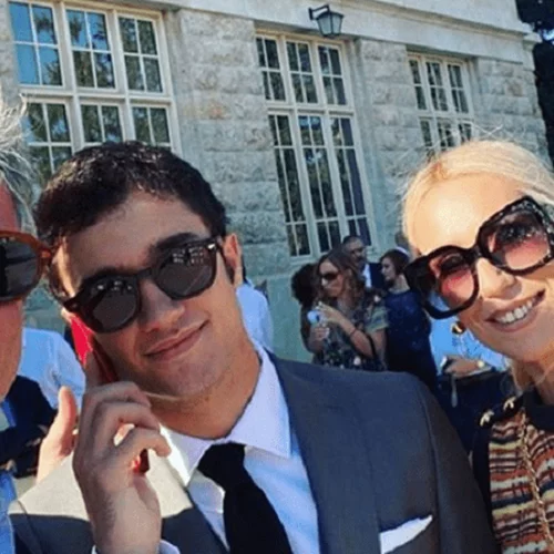 Μπακοδήμου - Αργυρόπουλος | Ο κούκλος μικρός γιος τους αποφοίτησε από το Κολλέγιο Αθηνών (pics)