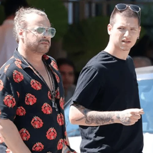 Χρήστος Δάντης | Ο κούκλος 20χρονος γιος του, Χριστόφορος Βλαχάκης, παρουσιάζεται στο στρατό (pic)