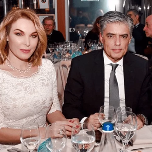 Τατιάνα Στεφανίδου | Φωτογραφίζει την πανύψηλη 16χρονη κόρη της στις διακοπές τους