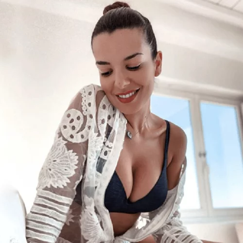 Η Νικολέττα Ράλλη μόλις μοιράστηκε την πρώτη φωτογραφία μαζί με την κόρη της