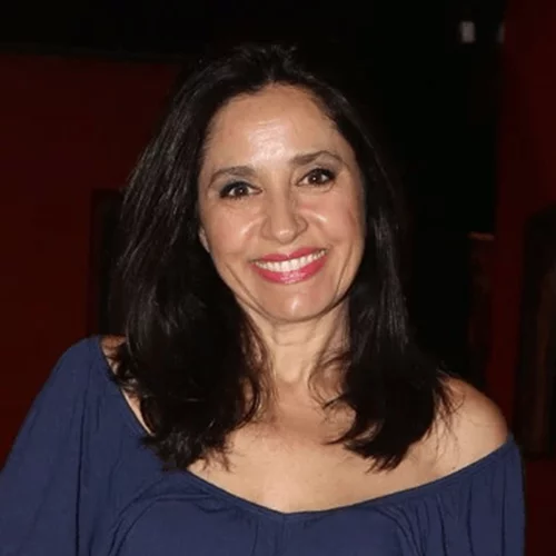 Βάσω Γουλιελμάκη | Εντυπωσιακή και απολύτως νεανική ποζάρει με το μαγιό της στα 50 της (pic)