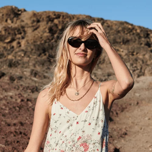 Aυτά τα κομμάτια θα απογειώσουν το summer style σου