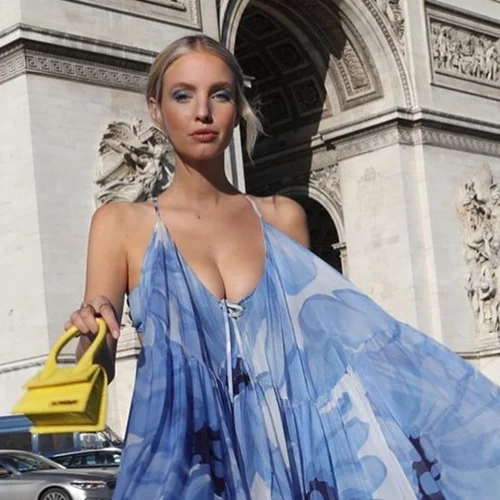 #Wishlist | Βρήκαμε πέντε φλοράλ φορέματα που μπορείς να πάρεις στις εκπτώσεις