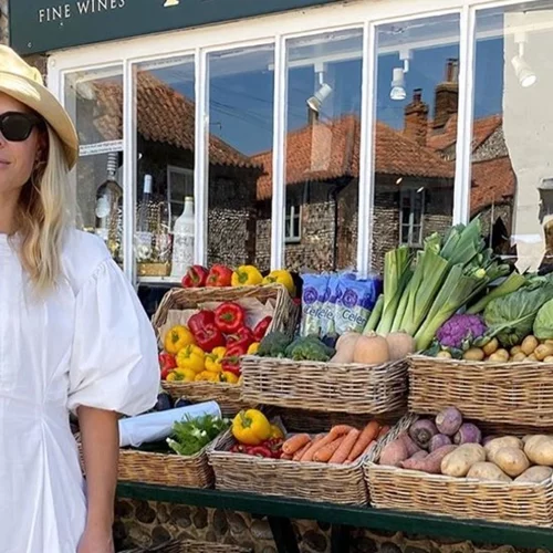 Τα 5 στιλ φορέματος που αξίζει να αποκτήσεις στις εκπτώσεις