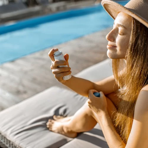 Τα καλύτερα face mists για όλες τις ανάγκες της επιδερμίδας