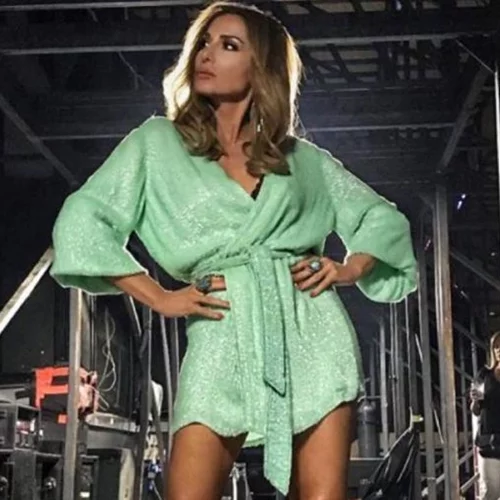 Δέσποινα Βανδή | Birthday party στον κήπο της - Η τούρτα και οι καλεσμένοι