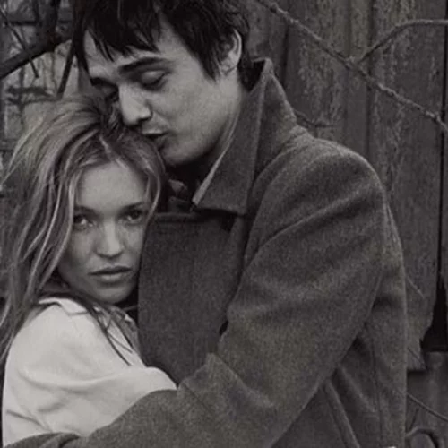 Kate Moss και Pete Doherty | «Η Kate ήταν τόσο προσκολλημένη σε εκείνον γιατί της ήταν αδύνατο να τον κοντρολάρει»