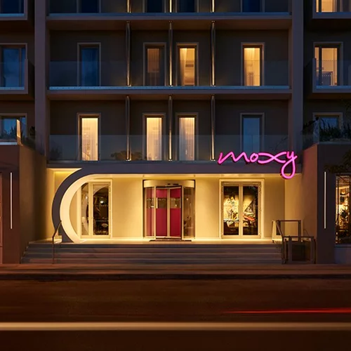 Moxy Patra Marina | Βρήκαμε το πιο instagramικό ξενοδοχείο και είναι στην Πάτρα