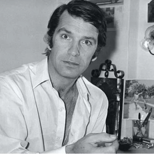 Ο Νίκος Κούρκουλος με την πρώτη γυναίκα του Μελίτα Κουτσογιάννη και τα δύο παιδιά τους