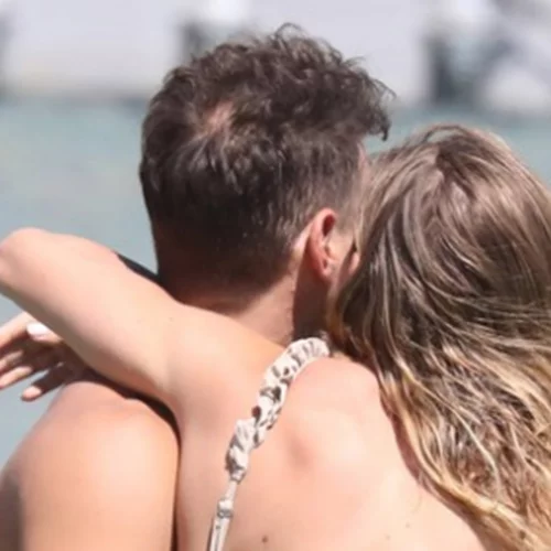 Από το off στο on | Ζευγάρι της ελληνικής showbiz είναι ξανά μαζί