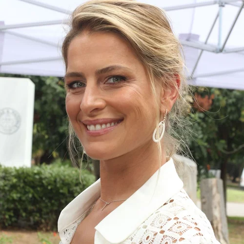 Η Τατιάνα Μπλάτνικ σε ηλικία 13 ετών | Η ξεχωριστή φωτογραφία που δημοσίευσε