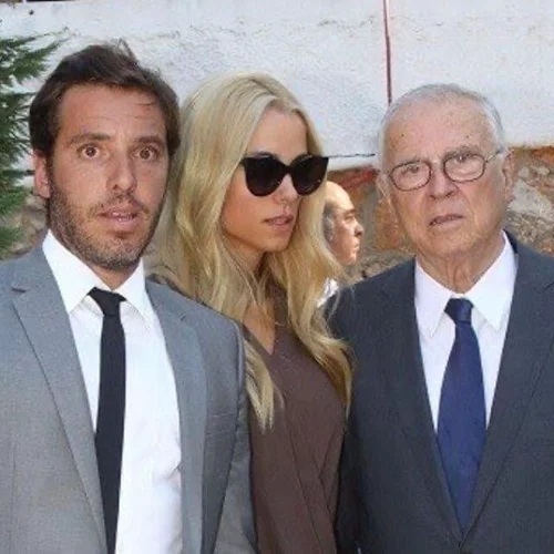 Πραγματοποιήθηκε η κηδεία του Σάββα Θεοδωρίδη στη Μητρόπολη Αθηνών (εικόνες)