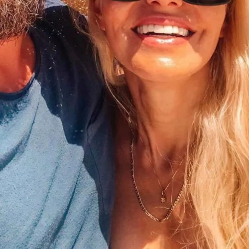 Έτοιμη να κάνει το επόμενο βήμα με τον σύντροφό της γνωστή Ελληνίδα ηθοποιός