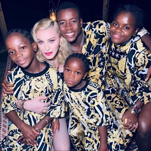 Δεν την άφηνε να έχει αγόρι | Οι παράξενοι κανόνες που έβαλε η Madonna στα παιδιά της