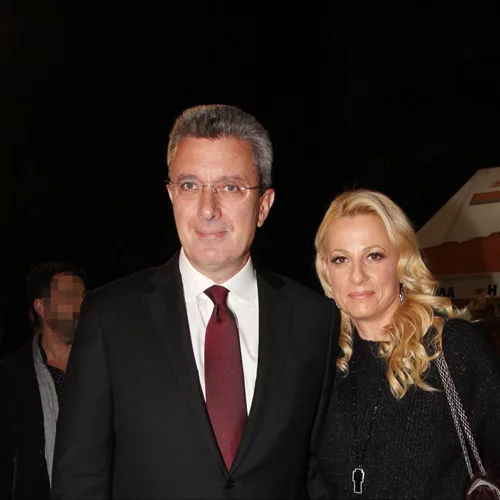 Νίκος Χατζηνικολάου | Όλες οι φορές που φωτογράφισε την ξανθιά κόρη του, Εύα