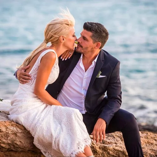 Νίκος Μάρκογλου-Μαρία Φραγκάκη | Σπάνιες αδημοσίευτες φωτογραφίες από τον γάμο του ζευγαριού