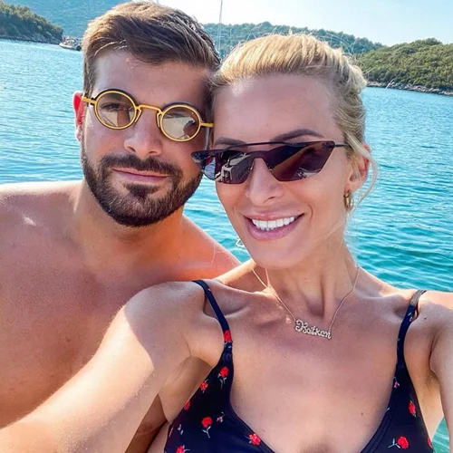 Κατερίνα Καινούργιου - Φίλιππος Τσαγκρίδης Παναγόπουλος | Έτσι πέρασαν το βράδυ μαζί στο σπίτι