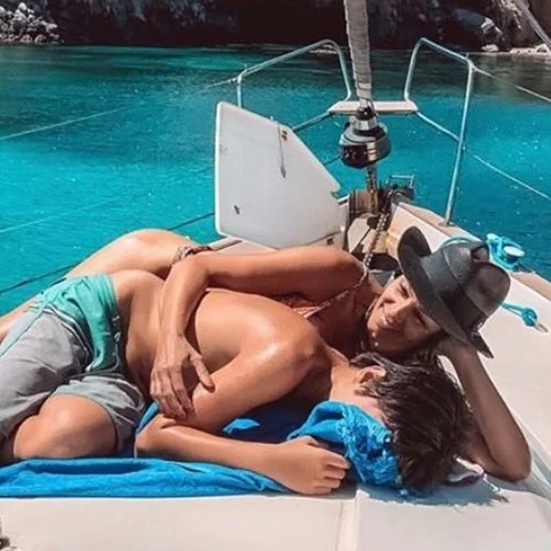 Έλλη Κοκκίνου | Η σπάνια φωτογραφία με τον 12χρονο γιο της, Αλέξανδρο, στο σκάφος και οι ευχές