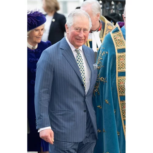 Ο πρίγκιπας Κάρολος εγκαταλείπει την βιολογική φάρμα του