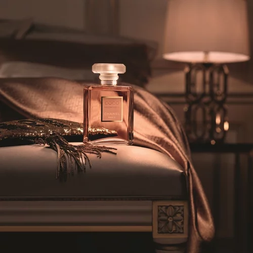 CHANEL | Το νέο άρωμα του οίκου, Coco Mademoiselle L'Eau Privée, είναι εδώ