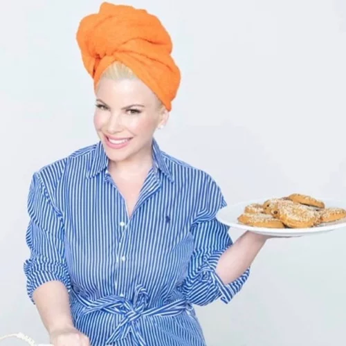 Αντελίνα Βαρθακούρη | Οι πρώτες φωτογραφίες με μαγιό μετά την αποκάλυψη για τα κιλά και τη διατροφή