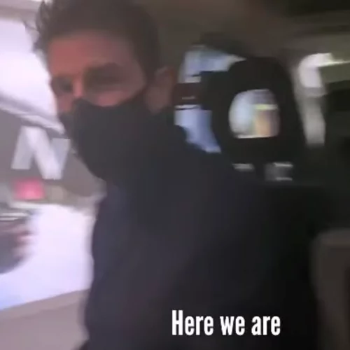 Ο Tom Cruise παρακολούθησε φορώντας μάσκα την ταινία «Tenet» σε κινηματογράφο στο Λονδίνο