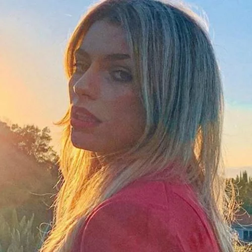 Lola Lennox | Η κόρη της Annie Lennox μιλάει για το νέο της videoclip και τη μητέρα της