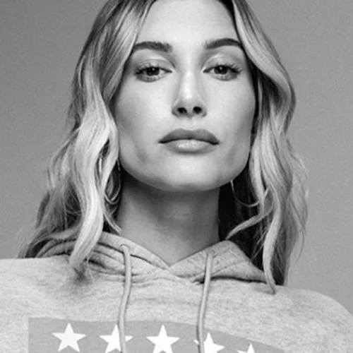 Hailey Baldwin | Συμμετέχει στην καμπάνια της Levi’s για τις αμερικάνικες εκλογές