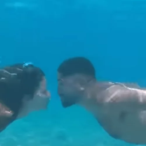 Βάσω Λασκαράκη | Το καλλίγραμμο σώμα της σε υποβρύχια λήψη