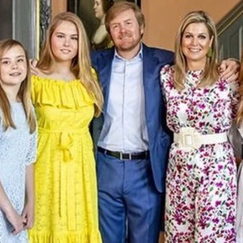 Στη Μήλο και την Ύδρα | Ο βασιλιάς της Ολλανδίας οδηγεί μόνος του το ταχύπλοο του