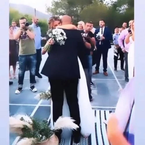 Πρώην παίκτρια του «Survivor» μόλις παντρεύτηκε