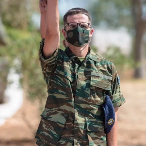 Κυριάκος - Μαρέβα Μητσοτάκη | Ο γιος τους, Κωνσταντίνος, ορκίστηκε φαντάρος